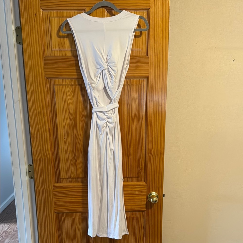 White Sleeveless Dress